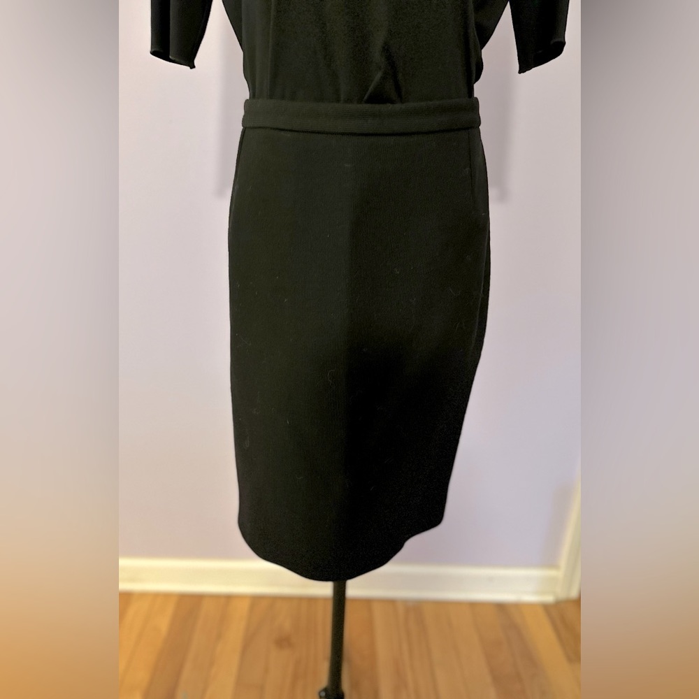 Dolce & Gabanna 100% wool pencil skirt, size 12